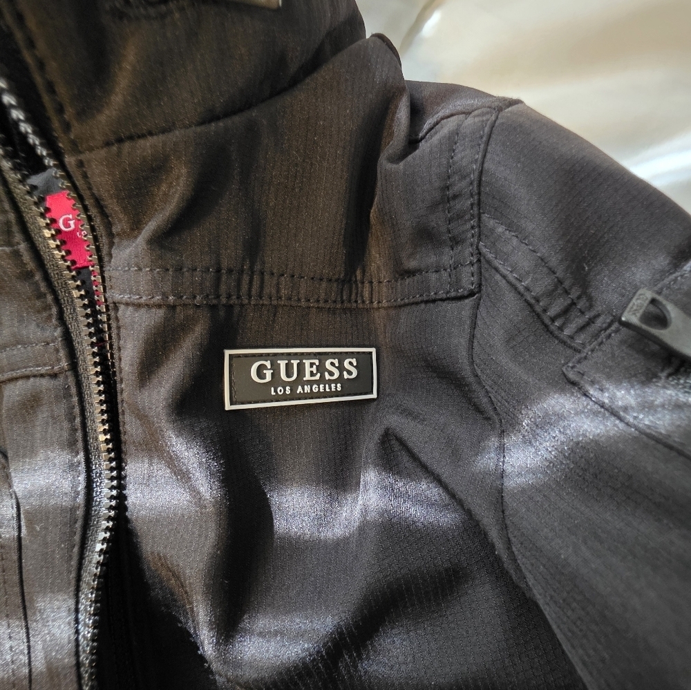 GUESS Black Kid's Bomber Jacket with Zip Pockets Size 4t - Picture 2 of 9